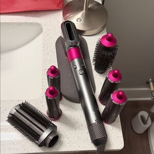 Dyson Airwrap with 7 attachments